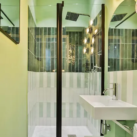 Ws Louvre - Saint-roch Paryż